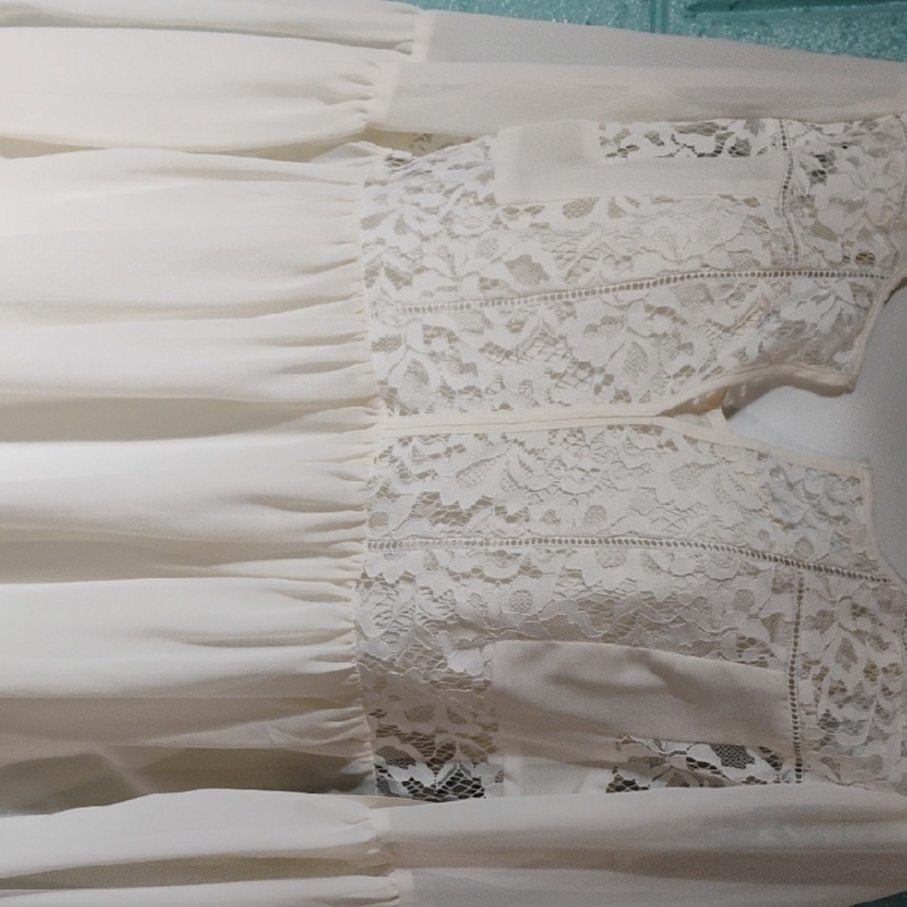 Ivory Lace Princess Blouse W Silky Cami Set - Picture 3 of 8